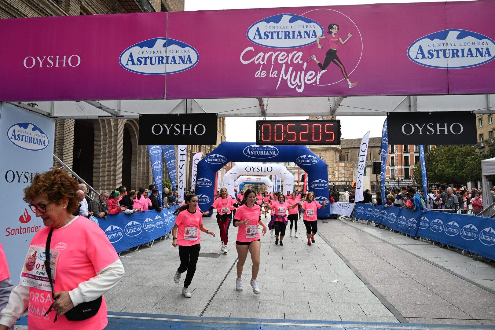 Todas las fotos de la Carrera de la Mujer de Zaragoza 2023. 5821