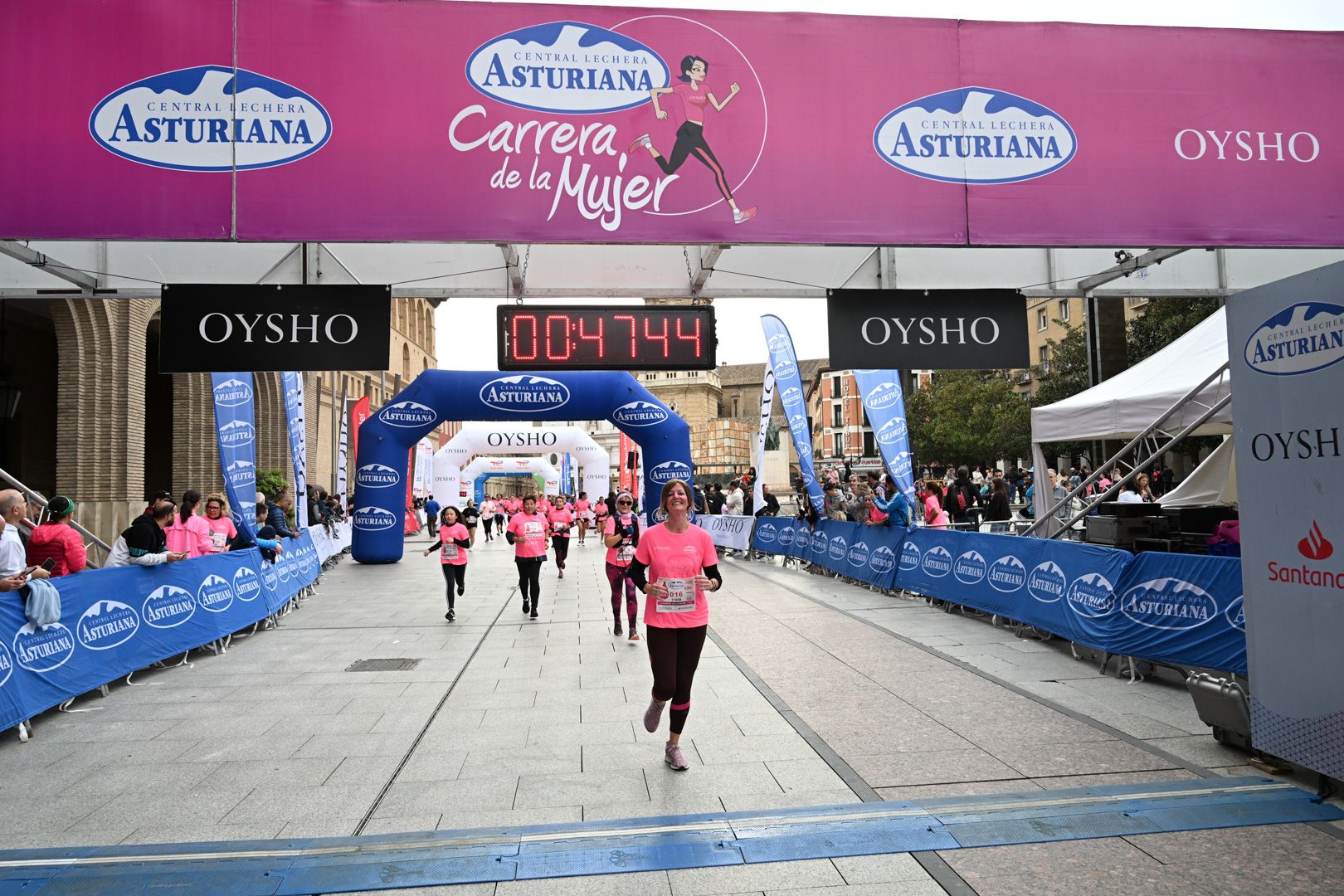 Todas las fotos de la Carrera de la Mujer de Zaragoza 2023. 5580
