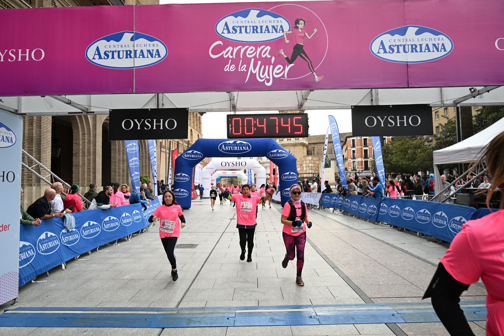 Todas las fotos de la Carrera de la Mujer de Zaragoza 2023. 5581