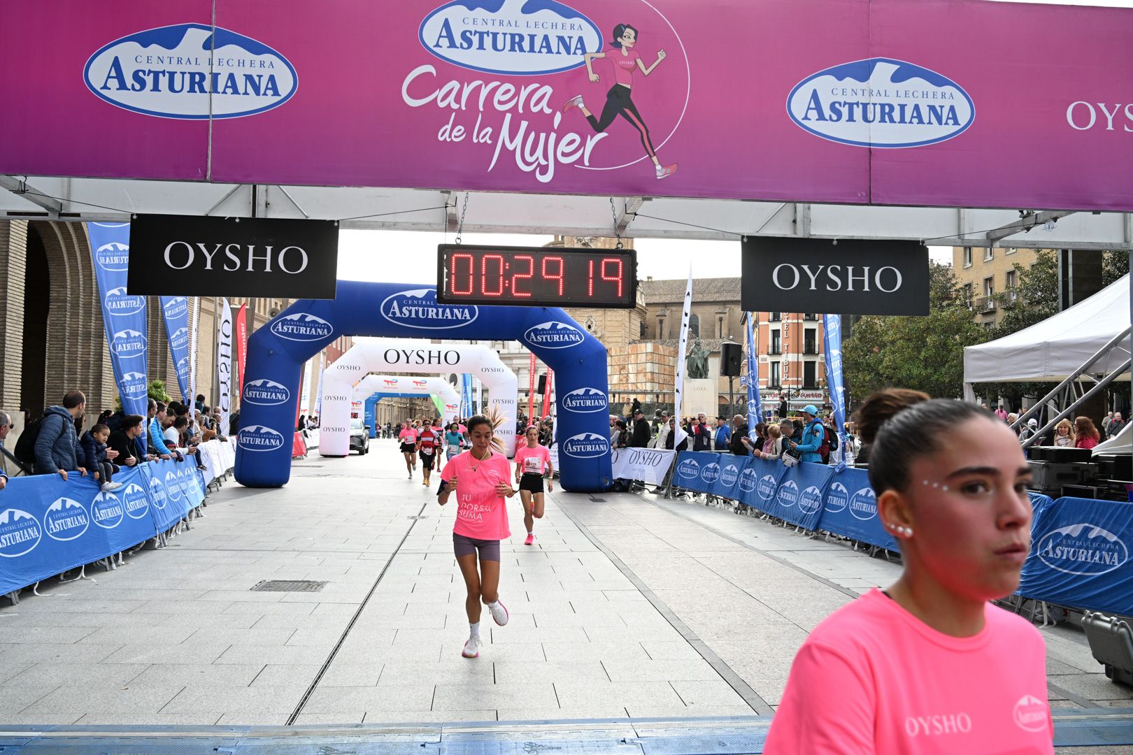 Todas las fotos de la Carrera de la Mujer de Zaragoza 2023. 4404