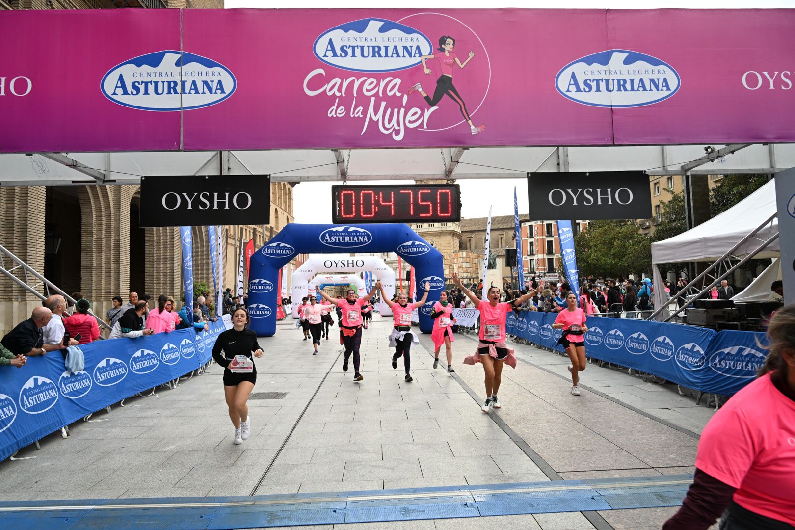 Todas las fotos de la Carrera de la Mujer de Zaragoza 2023. 5585