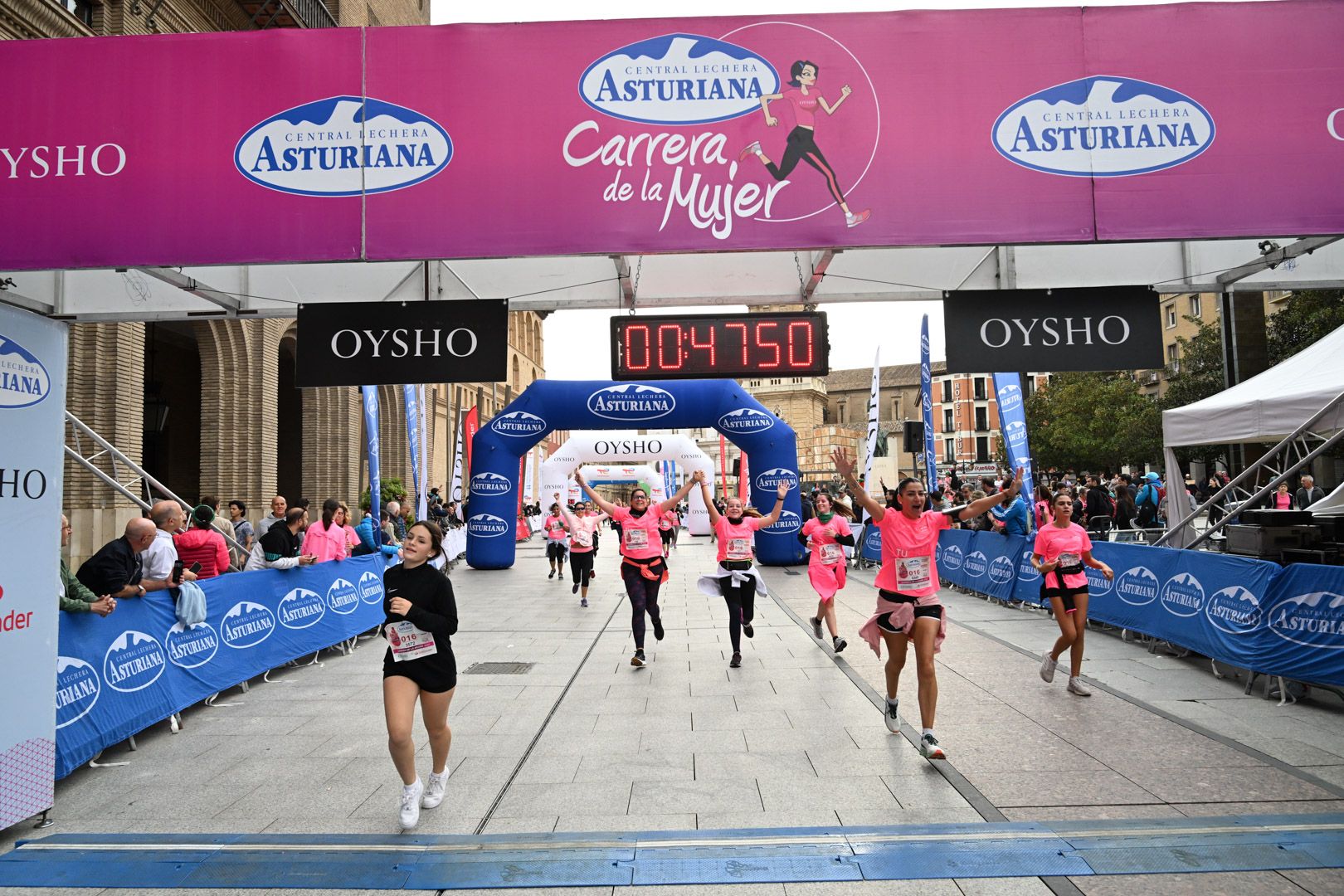 Todas las fotos de la Carrera de la Mujer de Zaragoza 2023. 5586