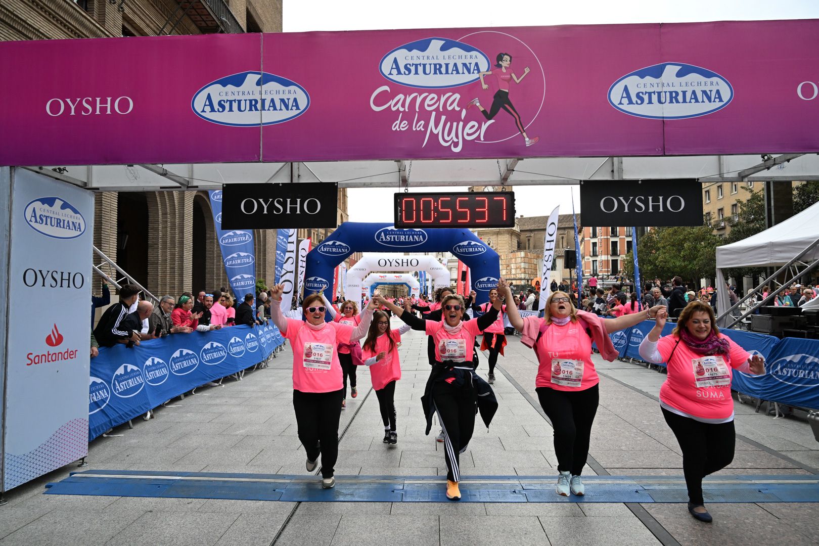 Todas las fotos de la Carrera de la Mujer de Zaragoza 2023. 6032