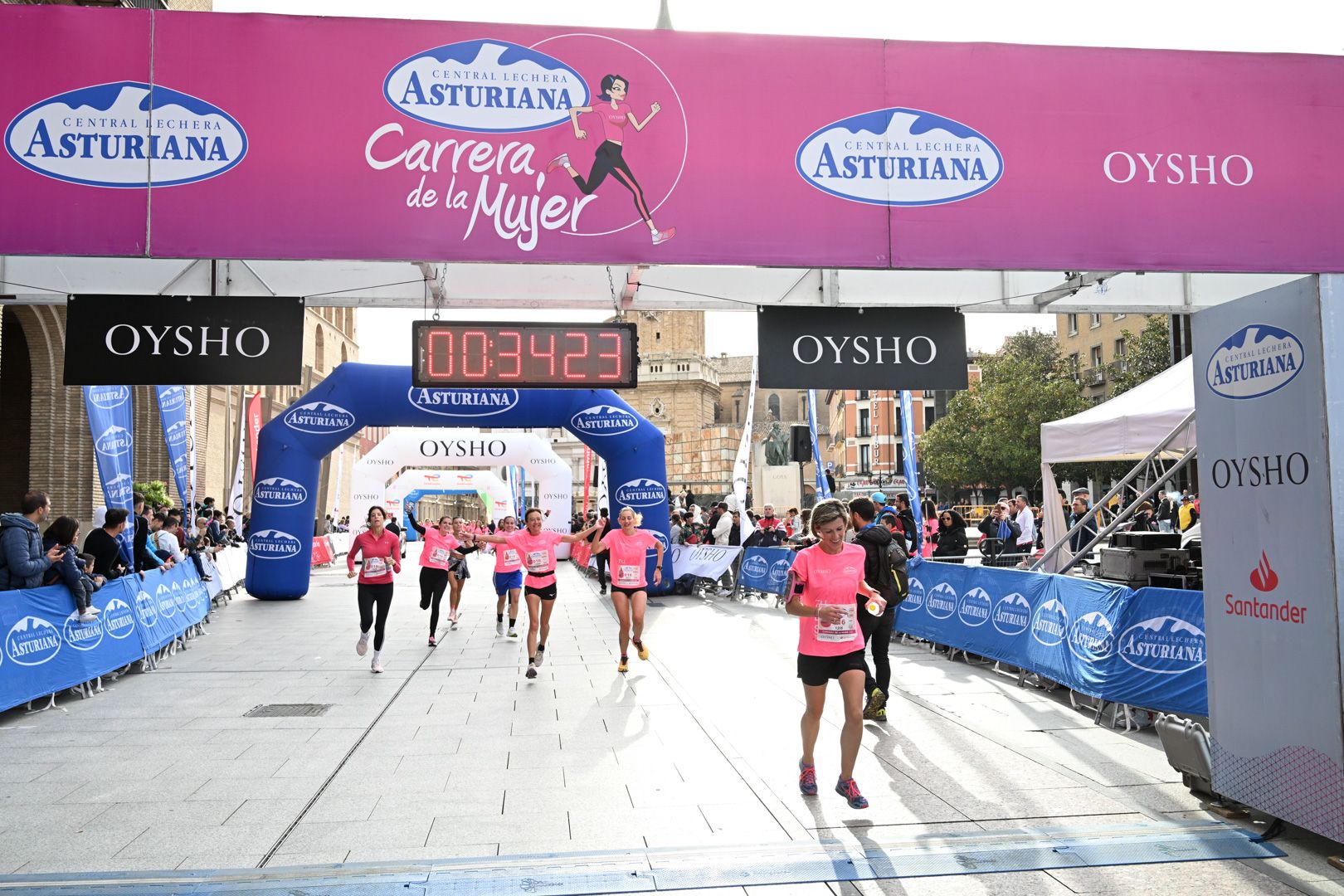 Todas las fotos de la Carrera de la Mujer de Zaragoza 2023. 4632