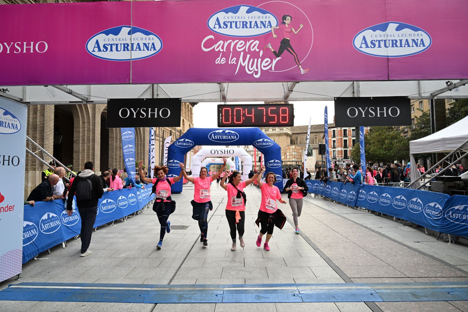 Todas las fotos de la Carrera de la Mujer de Zaragoza 2023. 5592