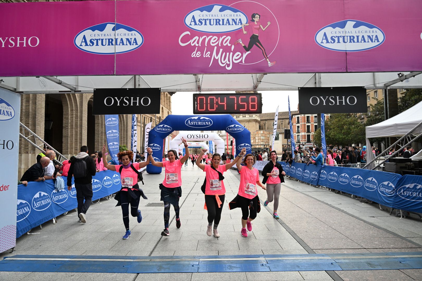 Todas las fotos de la Carrera de la Mujer de Zaragoza 2023. 5593