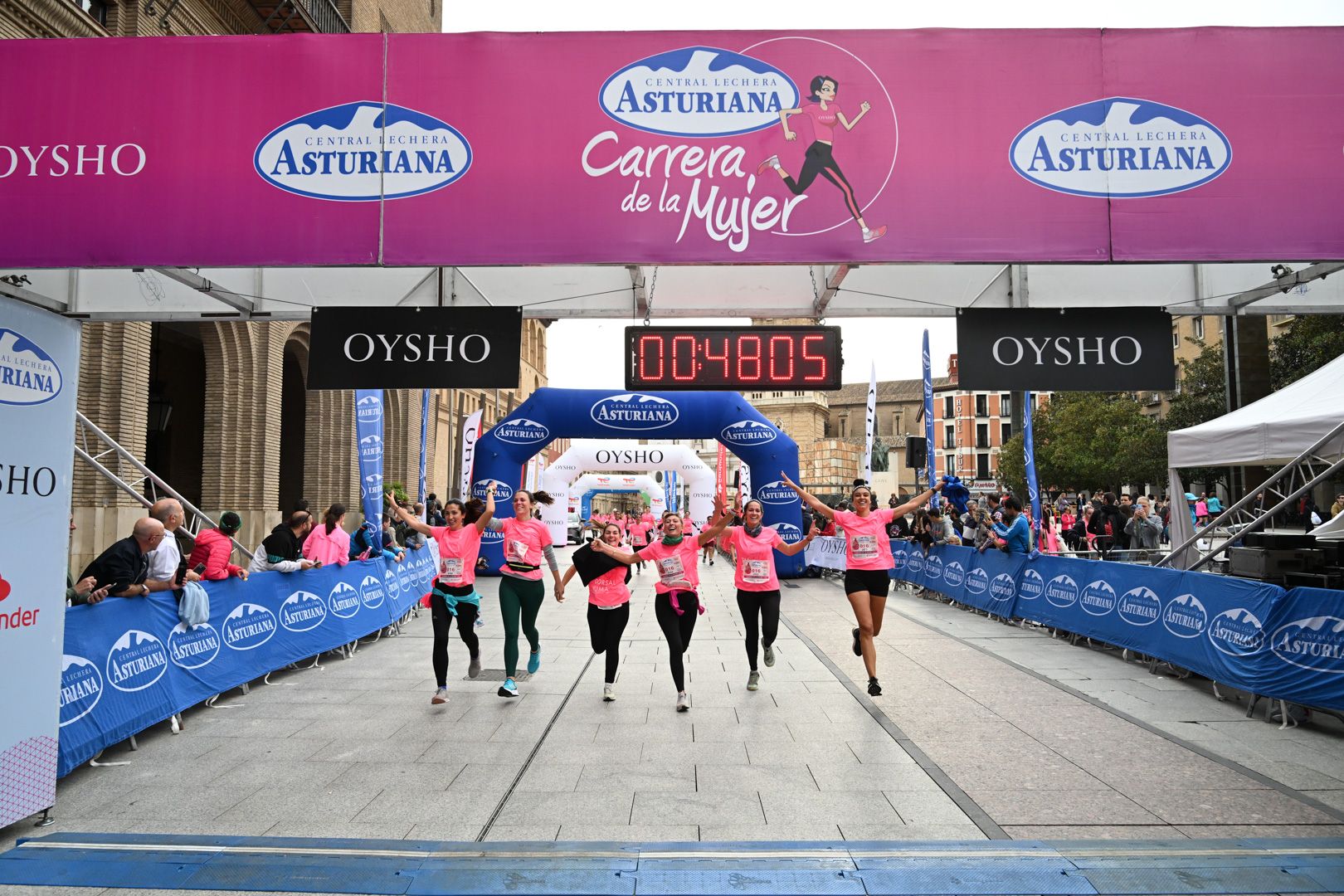 Todas las fotos de la Carrera de la Mujer de Zaragoza 2023. 5596