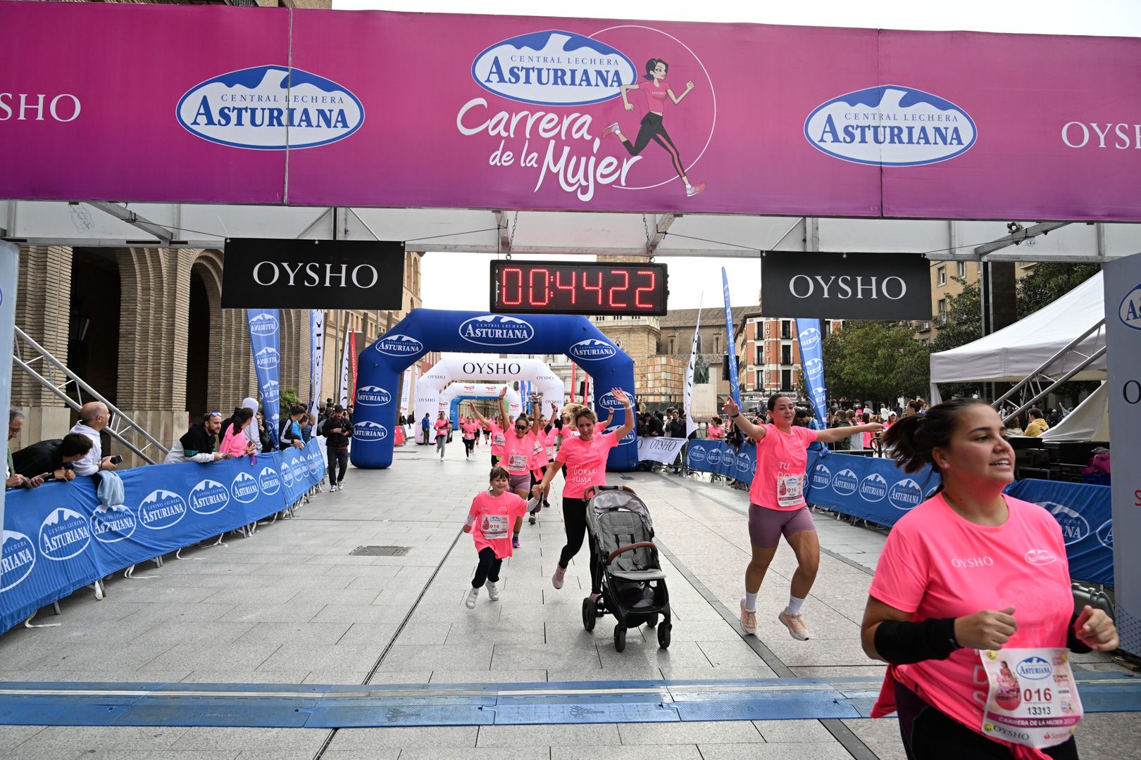 Todas las fotos de la Carrera de la Mujer de Zaragoza 2023. 5354