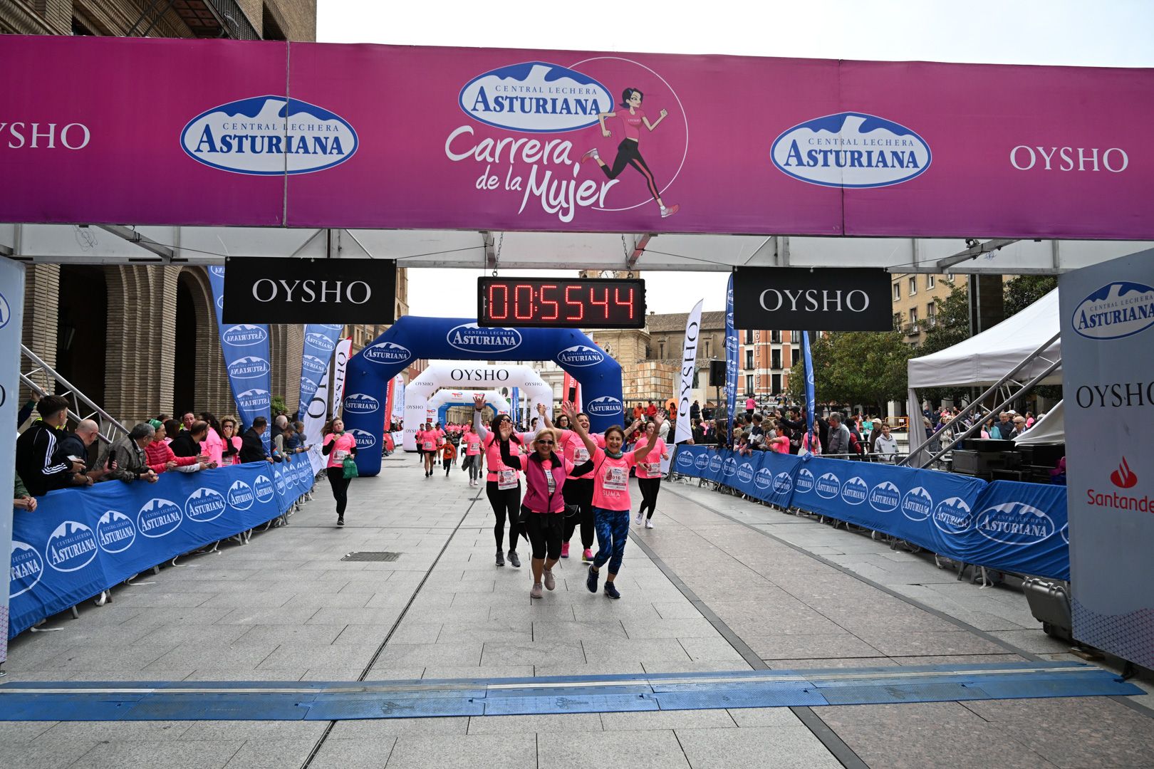 Todas las fotos de la Carrera de la Mujer de Zaragoza 2023. 6039