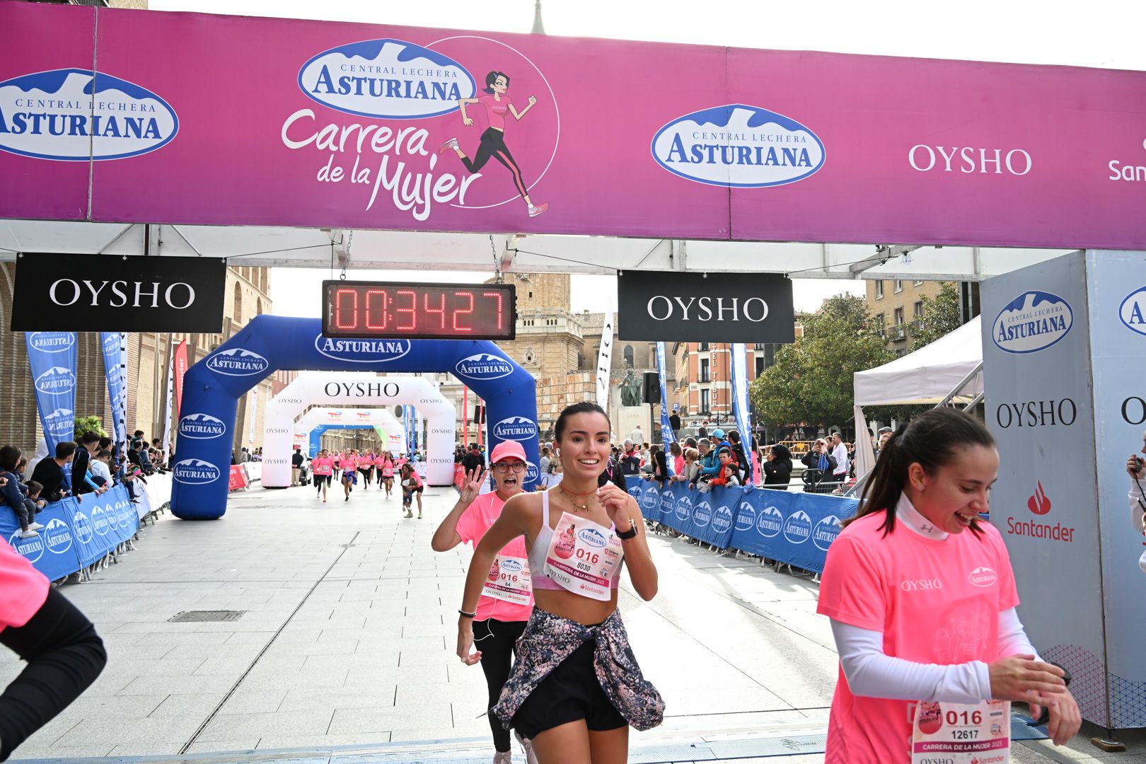 Todas las fotos de la Carrera de la Mujer de Zaragoza 2023. 4639