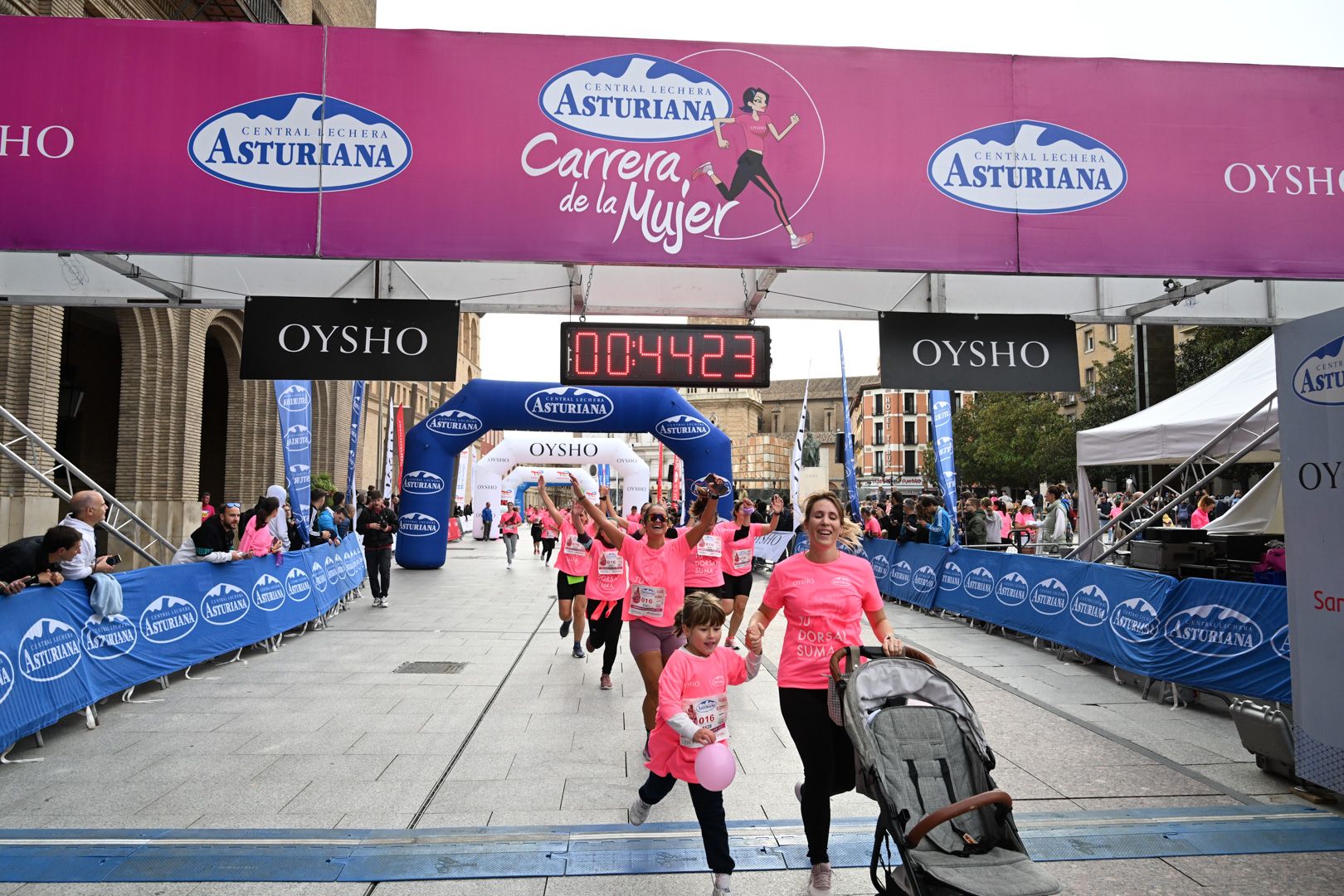 Todas las fotos de la Carrera de la Mujer de Zaragoza 2023. 5356