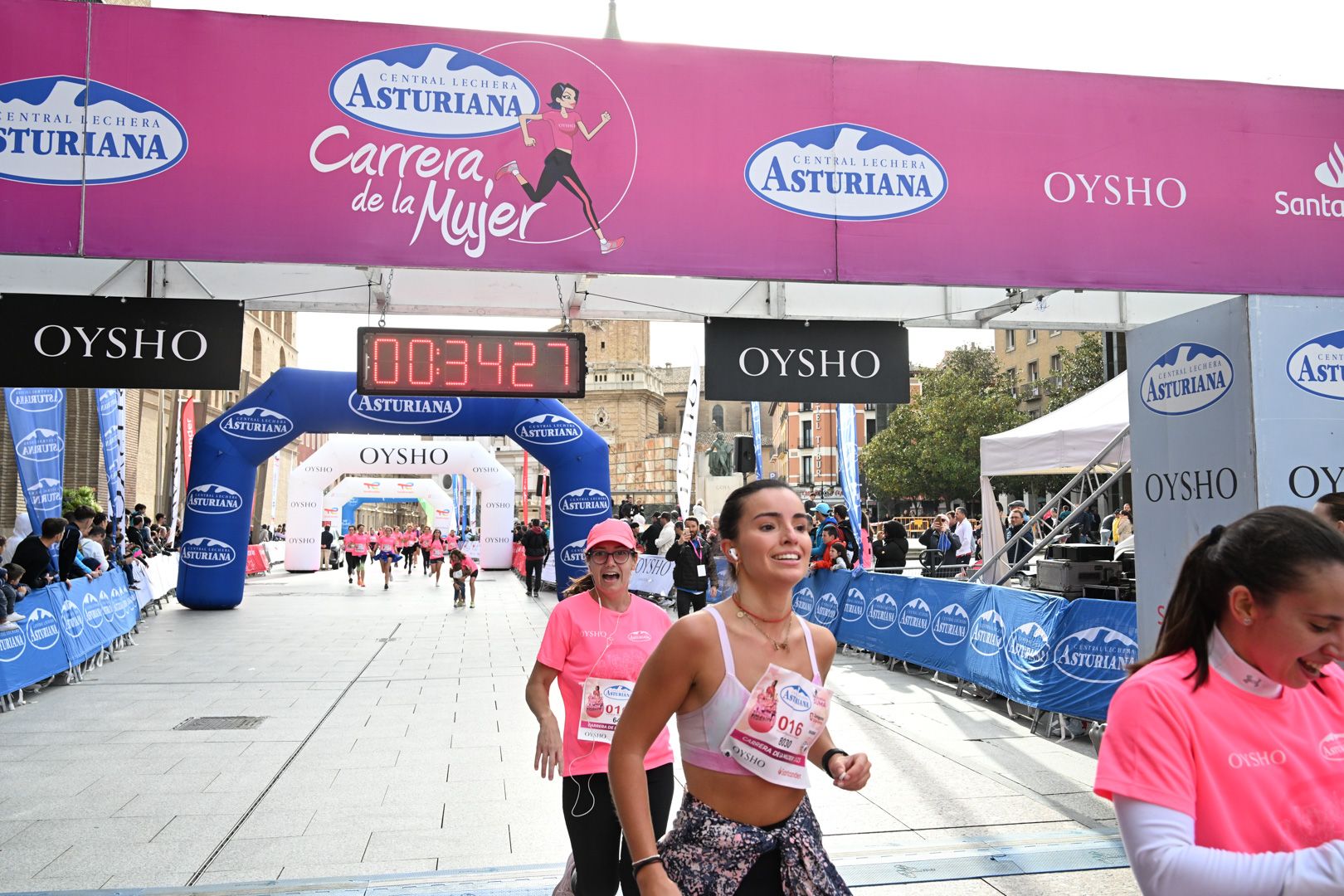 Todas las fotos de la Carrera de la Mujer de Zaragoza 2023. 4640