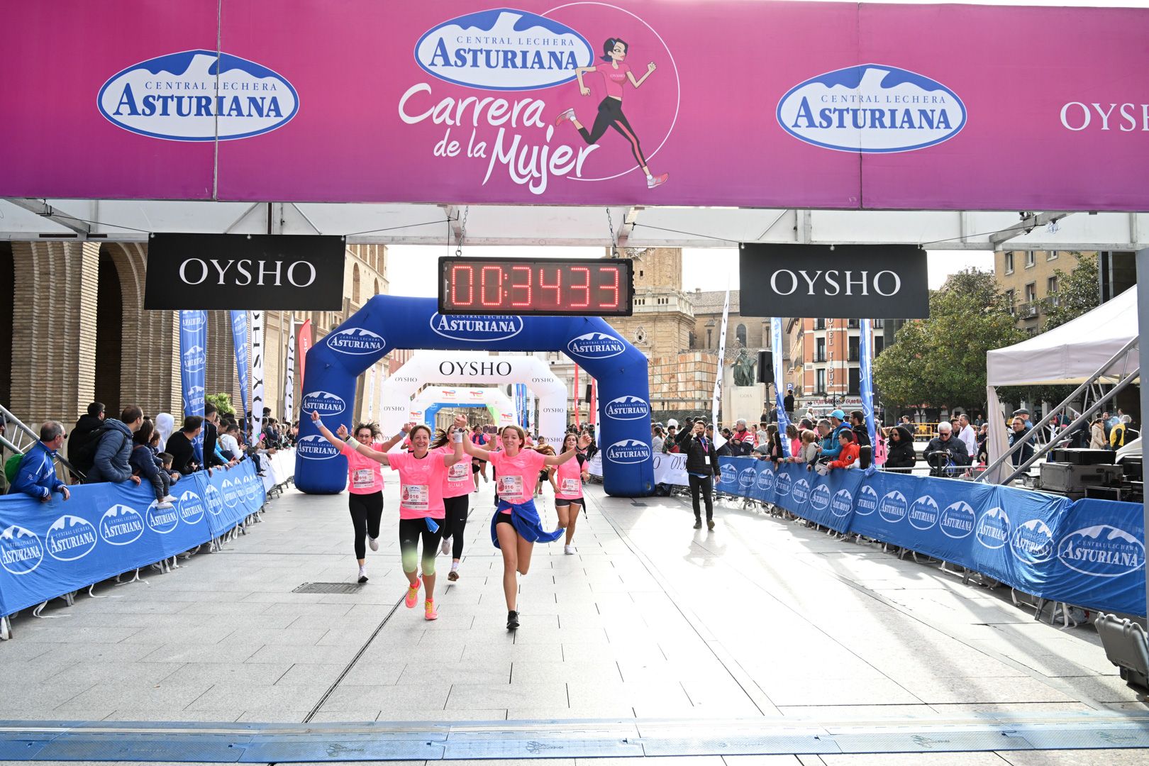 Todas las fotos de la Carrera de la Mujer de Zaragoza 2023. 4641
