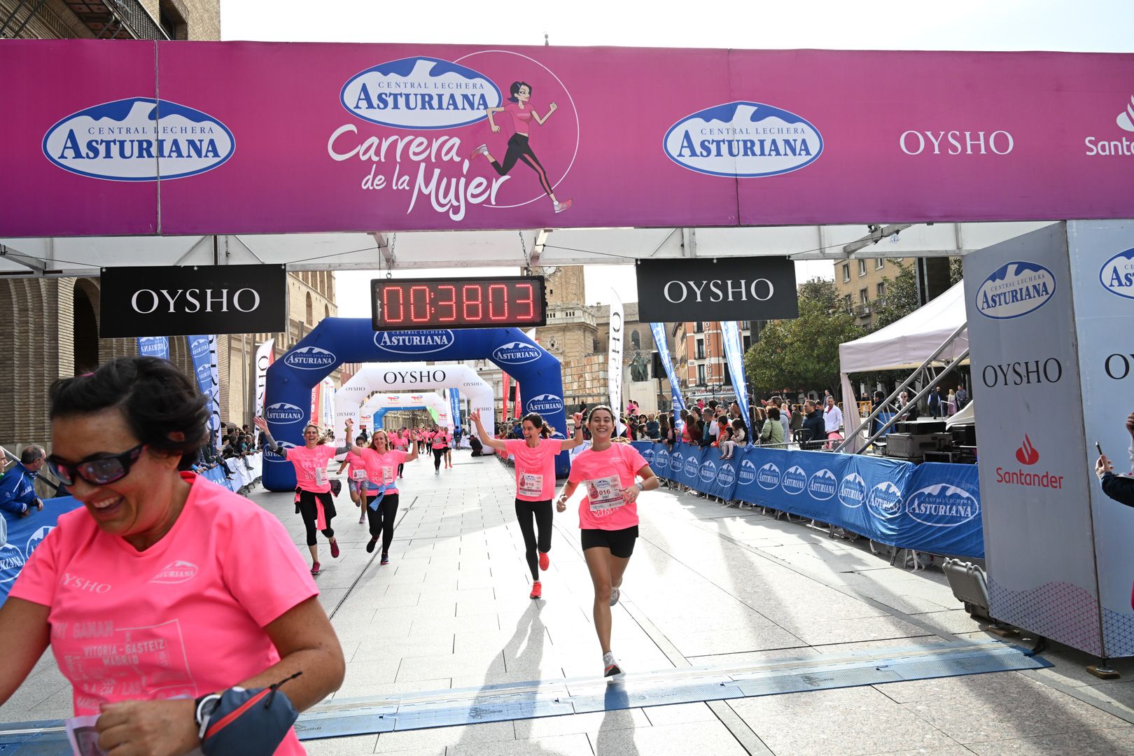 Todas las fotos de la Carrera de la Mujer de Zaragoza 2023. 4885
