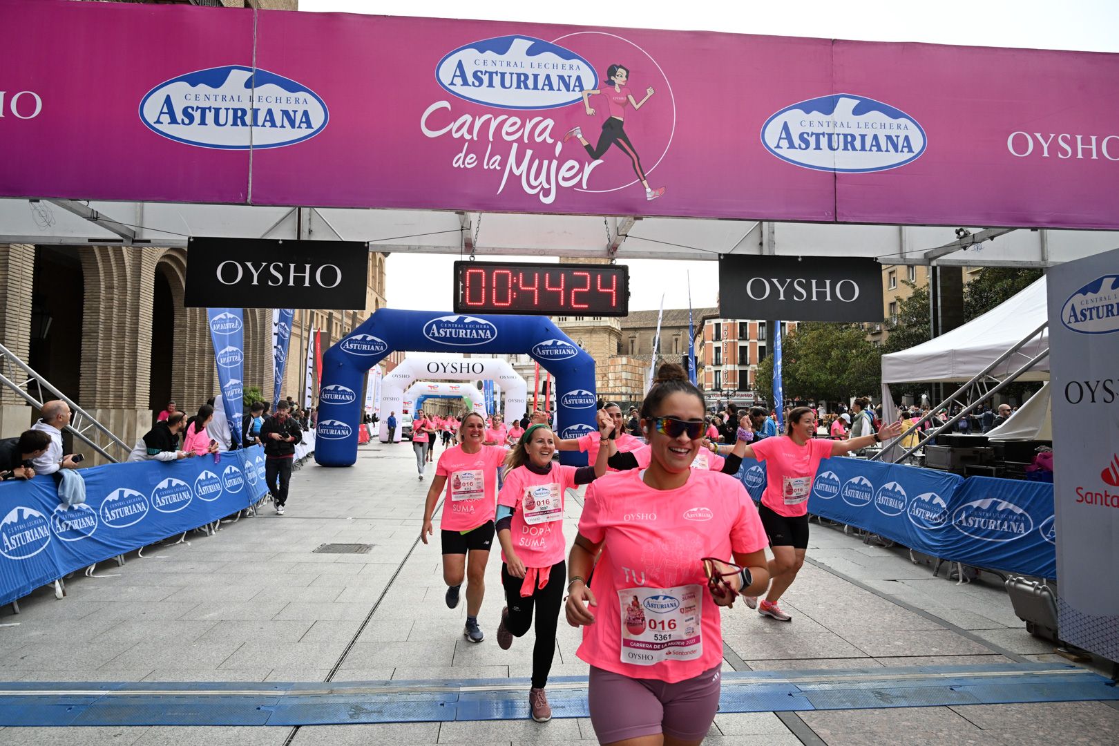 Todas las fotos de la Carrera de la Mujer de Zaragoza 2023. 5359