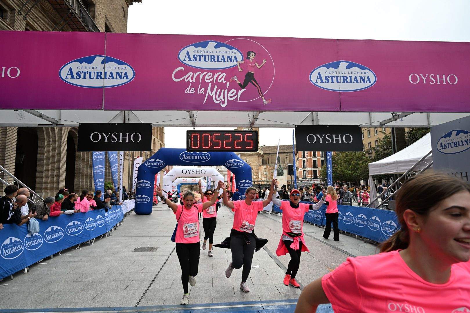 Todas las fotos de la Carrera de la Mujer de Zaragoza 2023. 5845