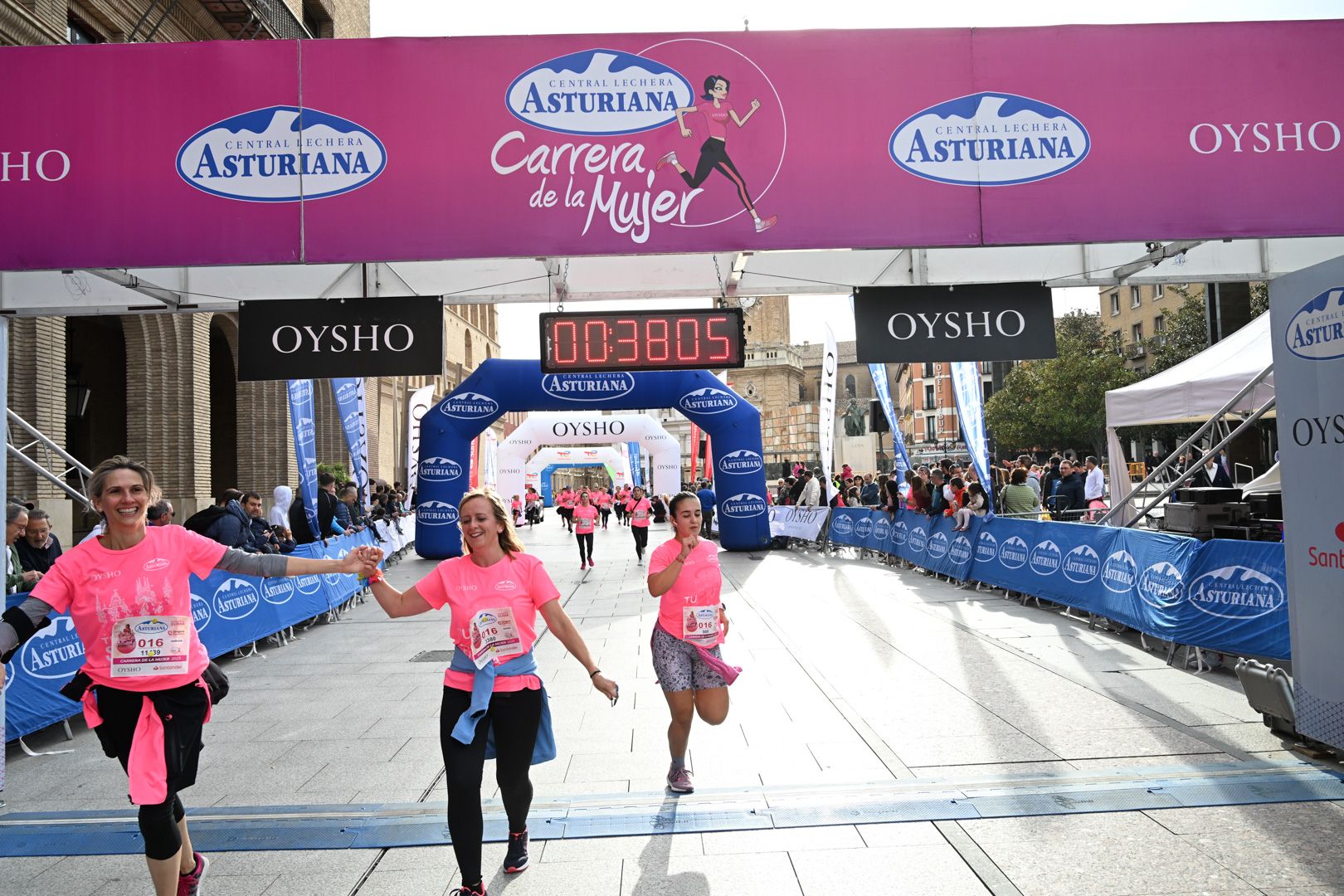 Todas las fotos de la Carrera de la Mujer de Zaragoza 2023. 4888