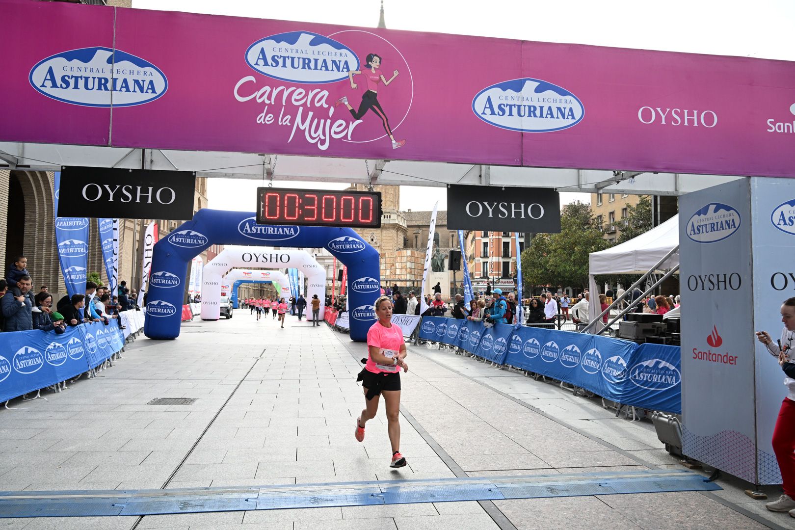 Todas las fotos de la Carrera de la Mujer de Zaragoza 2023. 4427