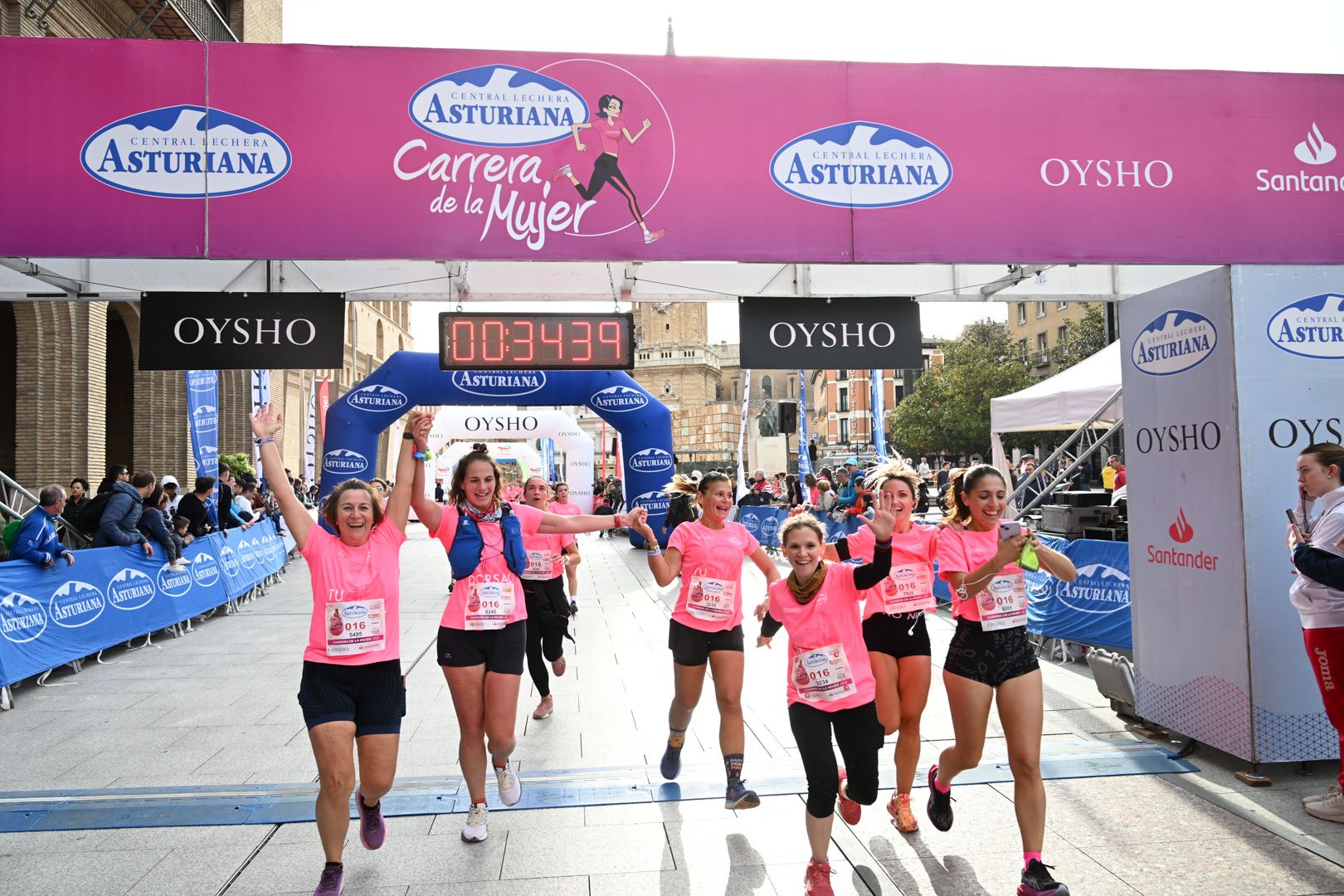 Todas las fotos de la Carrera de la Mujer de Zaragoza 2023. 4654