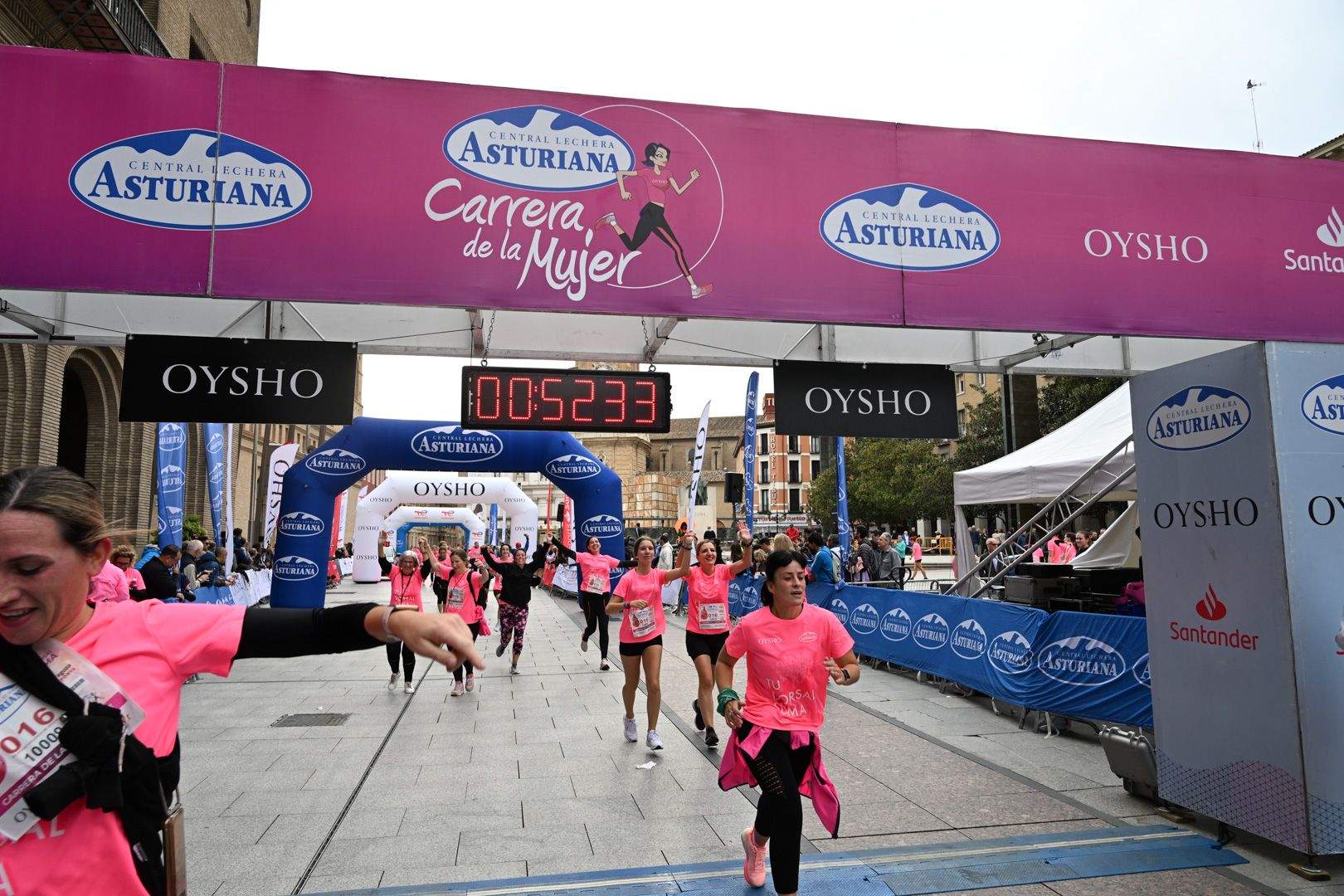 Todas las fotos de la Carrera de la Mujer de Zaragoza 2023. 5856