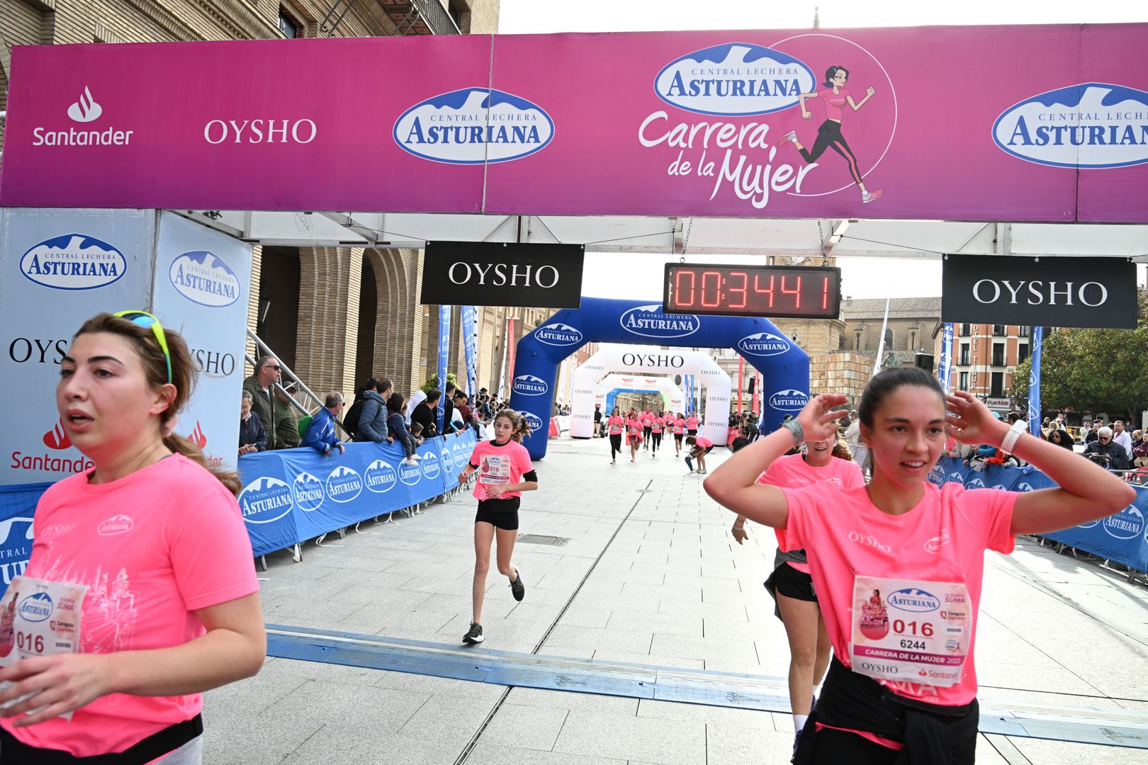 Todas las fotos de la Carrera de la Mujer de Zaragoza 2023. 4658