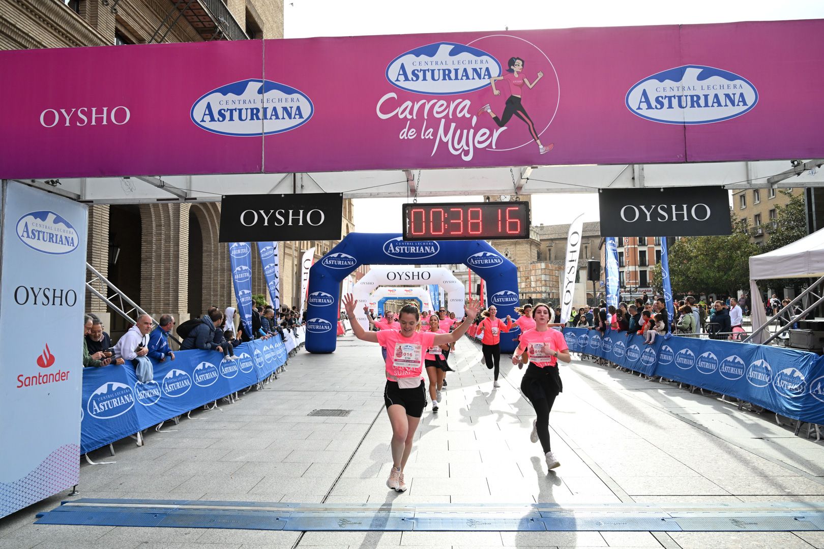 Todas las fotos de la Carrera de la Mujer de Zaragoza 2023. 4903