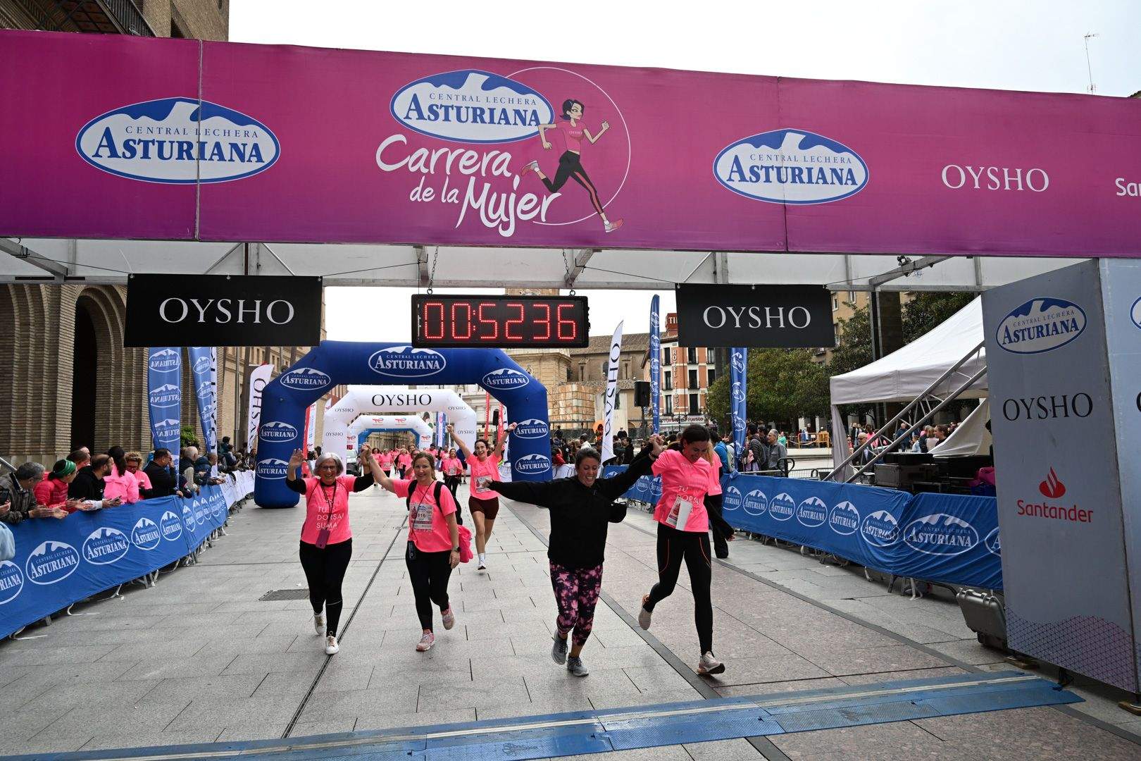 Todas las fotos de la Carrera de la Mujer de Zaragoza 2023. 5861