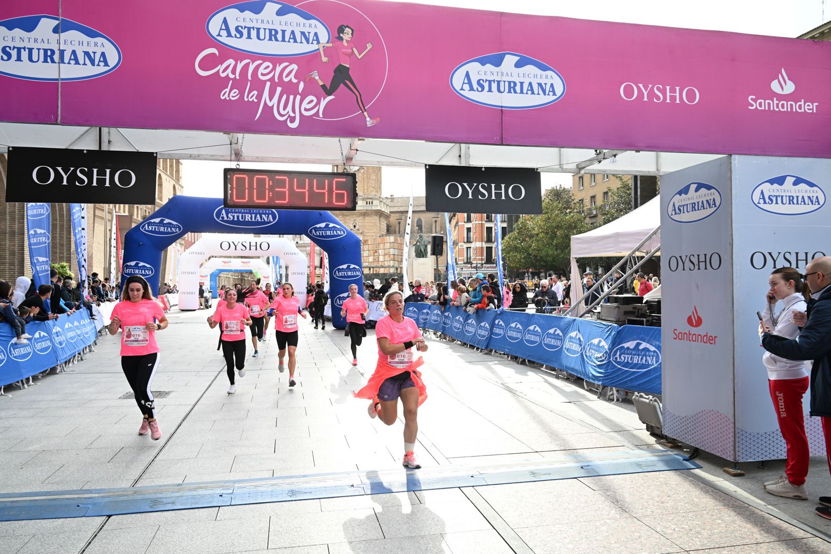 Todas las fotos de la Carrera de la Mujer de Zaragoza 2023. 4661