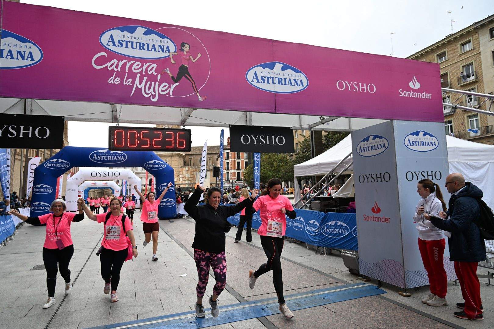 Todas las fotos de la Carrera de la Mujer de Zaragoza 2023. 5862