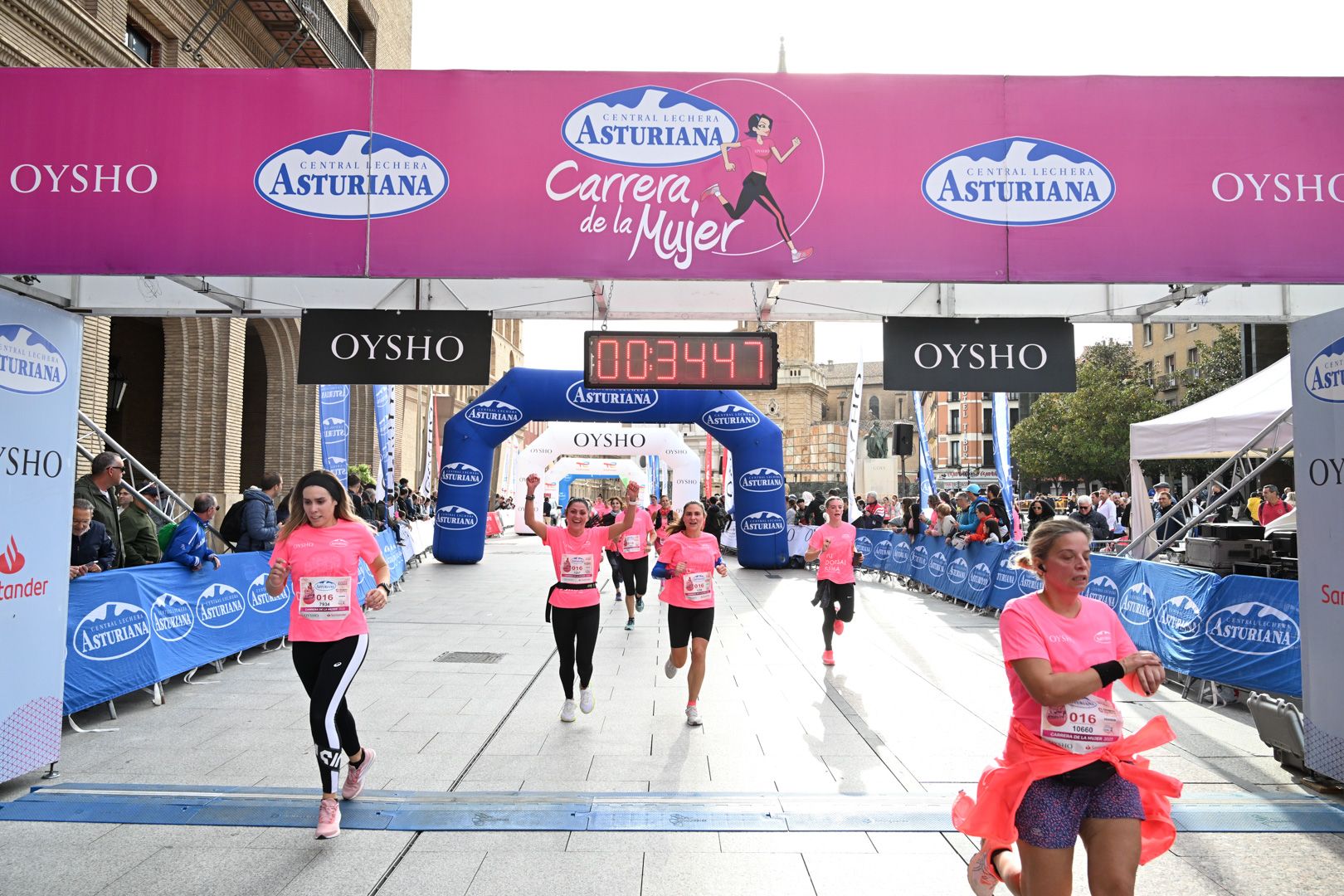 Todas las fotos de la Carrera de la Mujer de Zaragoza 2023. 4663
