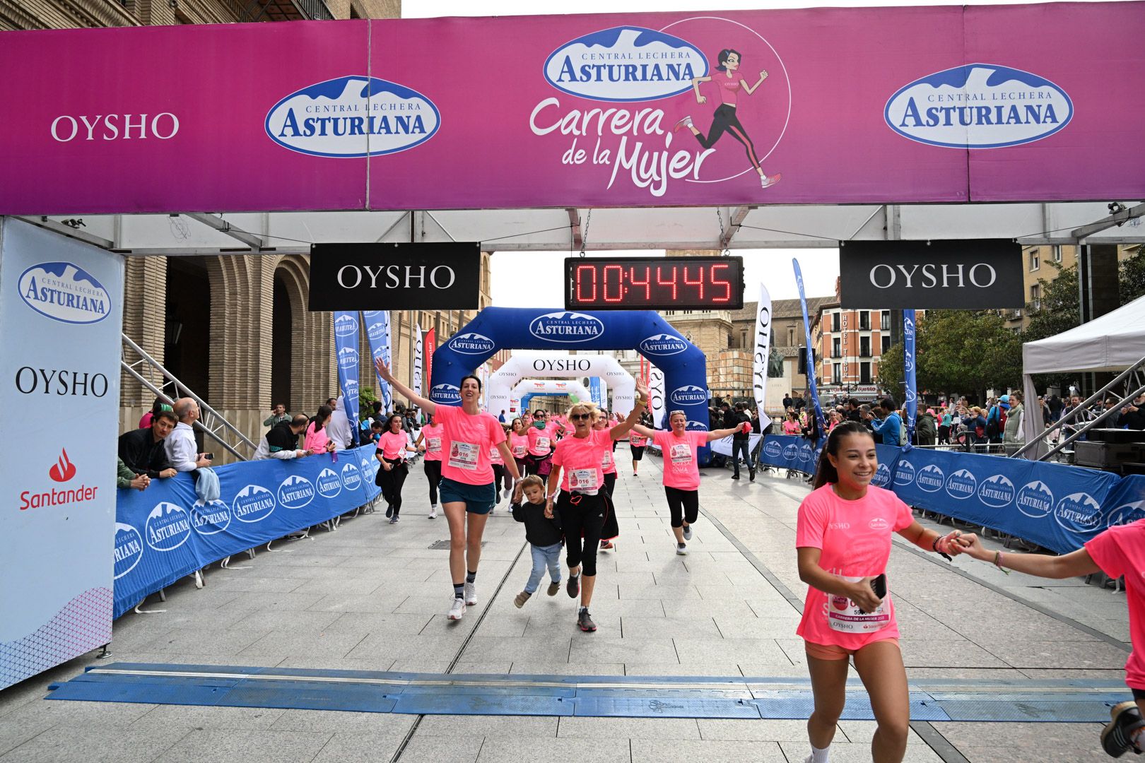 Todas las fotos de la Carrera de la Mujer de Zaragoza 2023. 5381