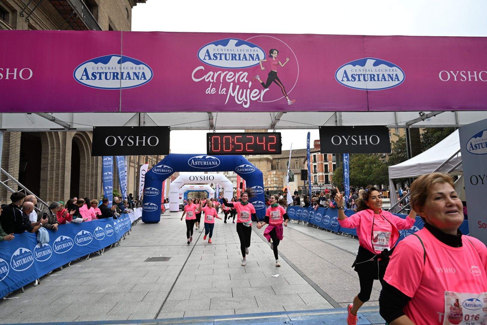 Todas las fotos de la Carrera de la Mujer de Zaragoza 2023. 5867