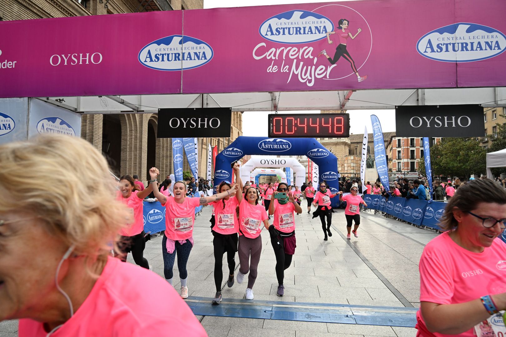 Todas las fotos de la Carrera de la Mujer de Zaragoza 2023. 5384