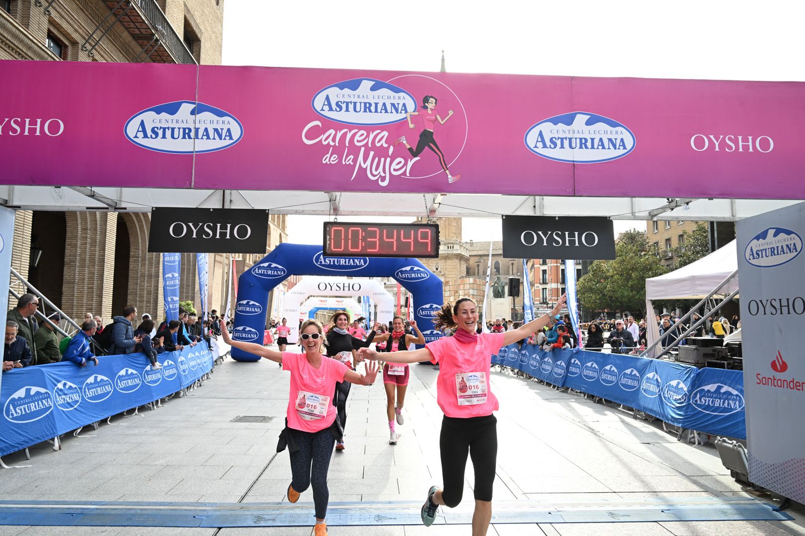 Todas las fotos de la Carrera de la Mujer de Zaragoza 2023. 4668