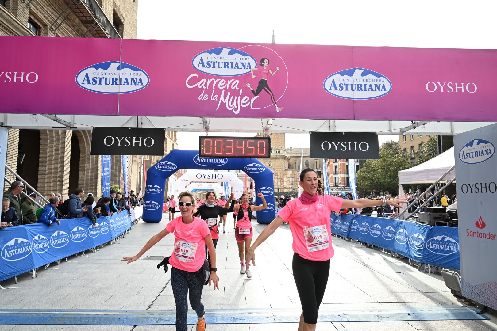 Todas las fotos de la Carrera de la Mujer de Zaragoza 2023. 4669