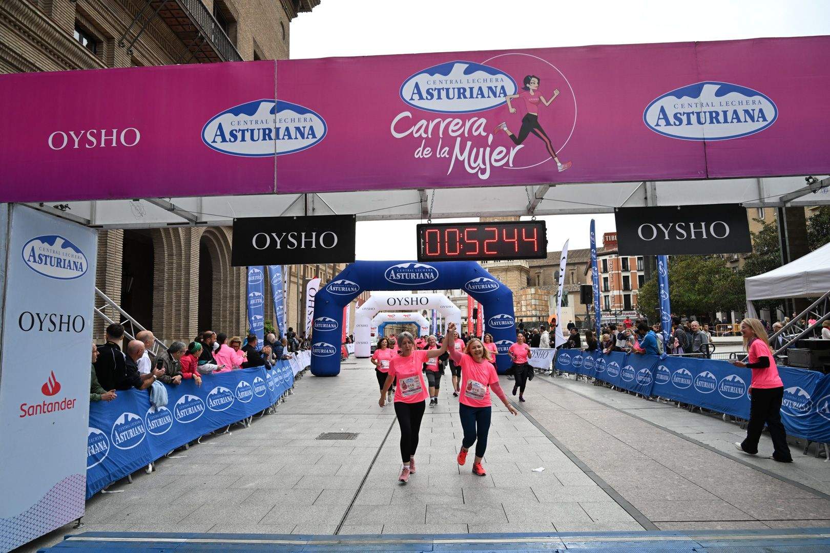Todas las fotos de la Carrera de la Mujer de Zaragoza 2023. 5870