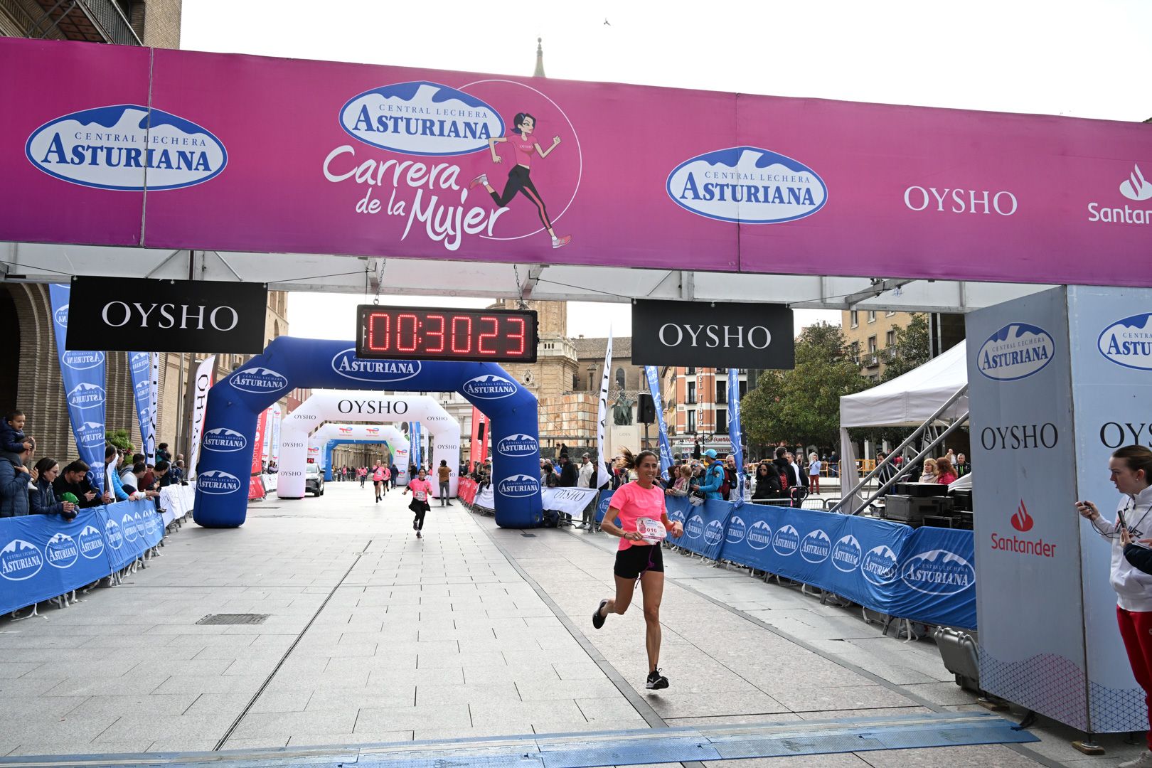 Todas las fotos de la Carrera de la Mujer de Zaragoza 2023. 4448