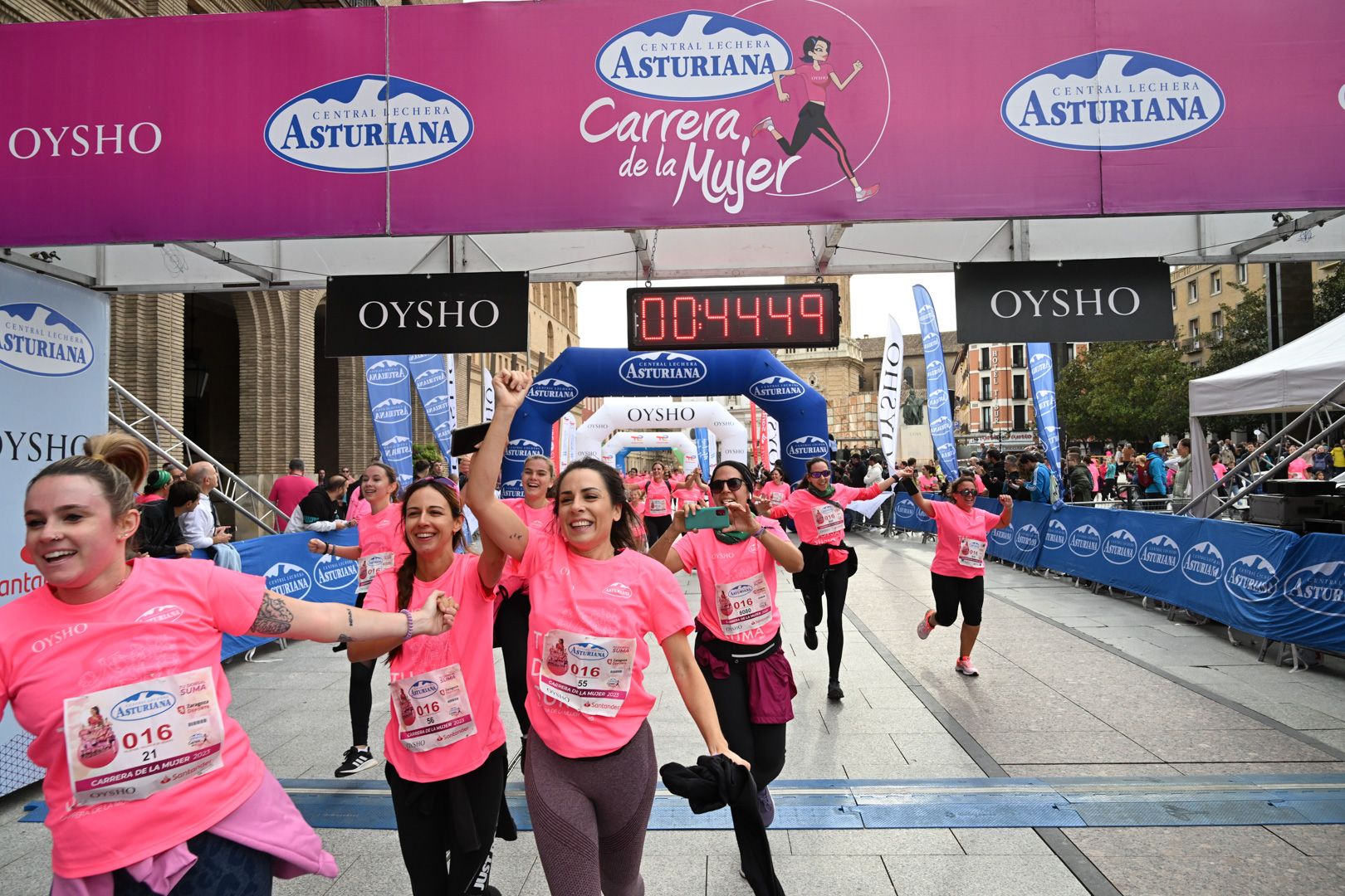 Todas las fotos de la Carrera de la Mujer de Zaragoza 2023. 5386