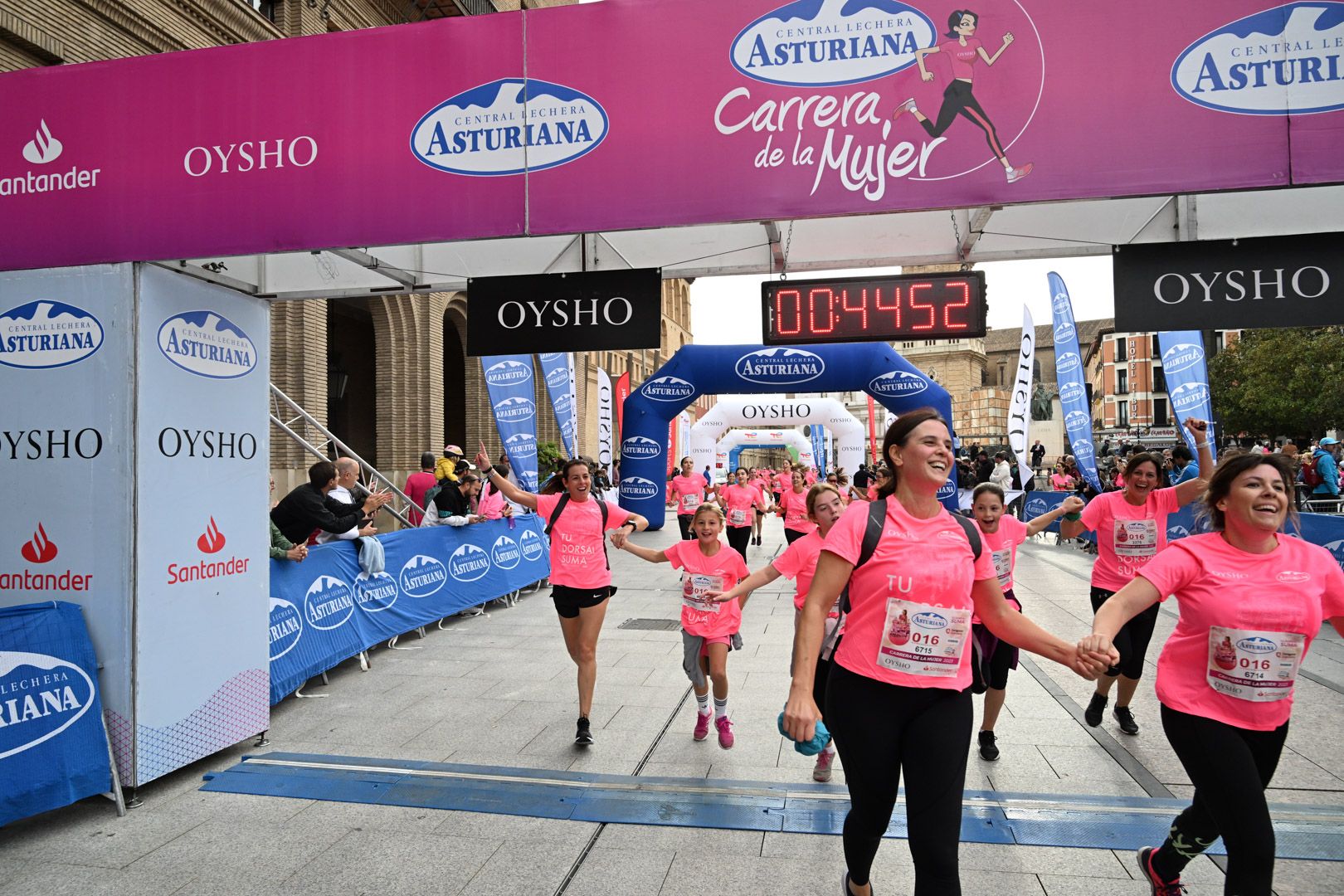 Todas las fotos de la Carrera de la Mujer de Zaragoza 2023. 5390
