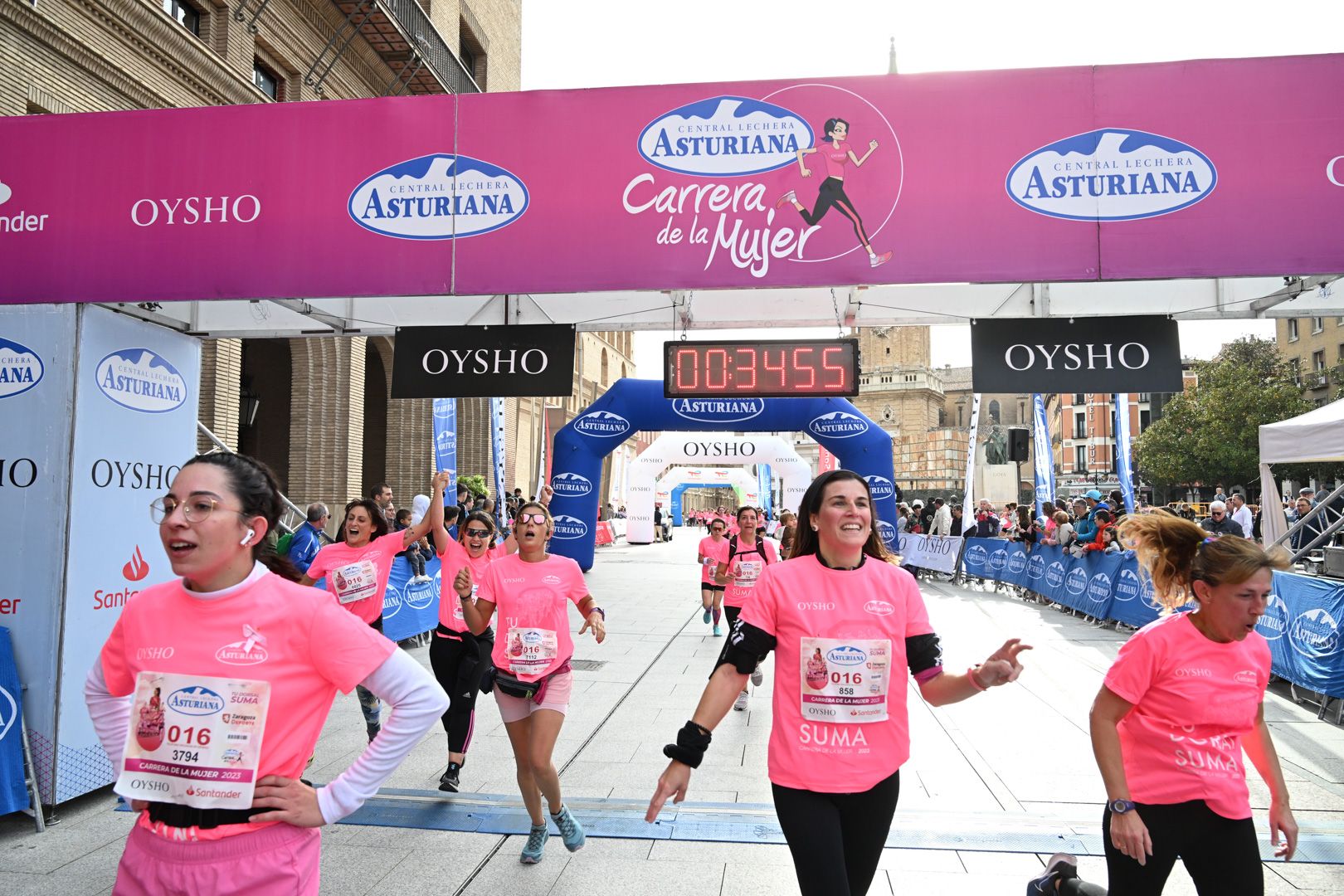Todas las fotos de la Carrera de la Mujer de Zaragoza 2023. 4676