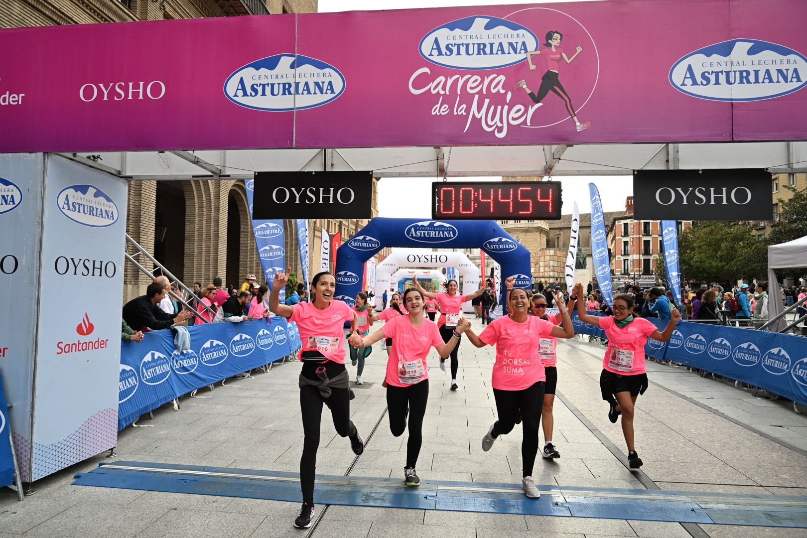 Todas las fotos de la Carrera de la Mujer de Zaragoza 2023. 5393