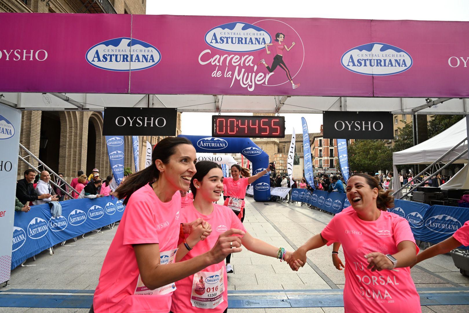 Todas las fotos de la Carrera de la Mujer de Zaragoza 2023. 5394