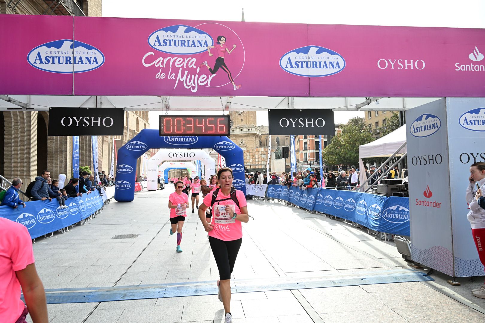 Todas las fotos de la Carrera de la Mujer de Zaragoza 2023. 4678