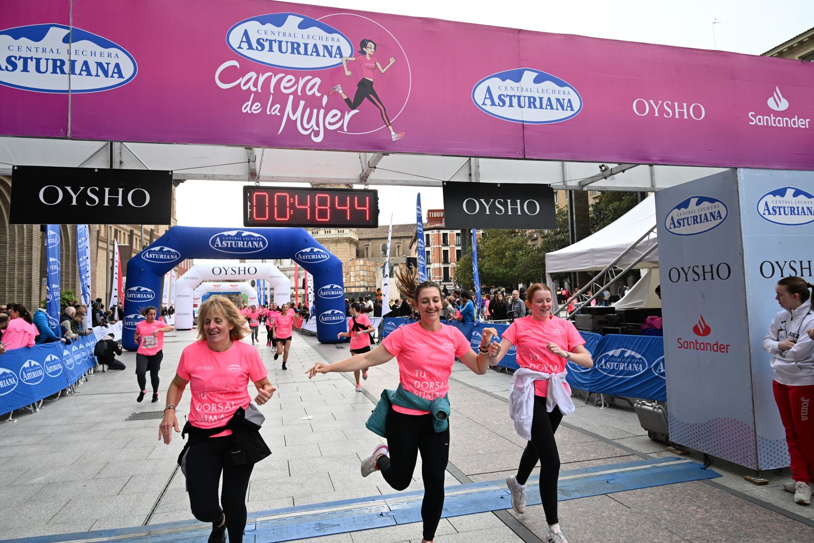 Todas las fotos de la Carrera de la Mujer de Zaragoza 2023. 5637
