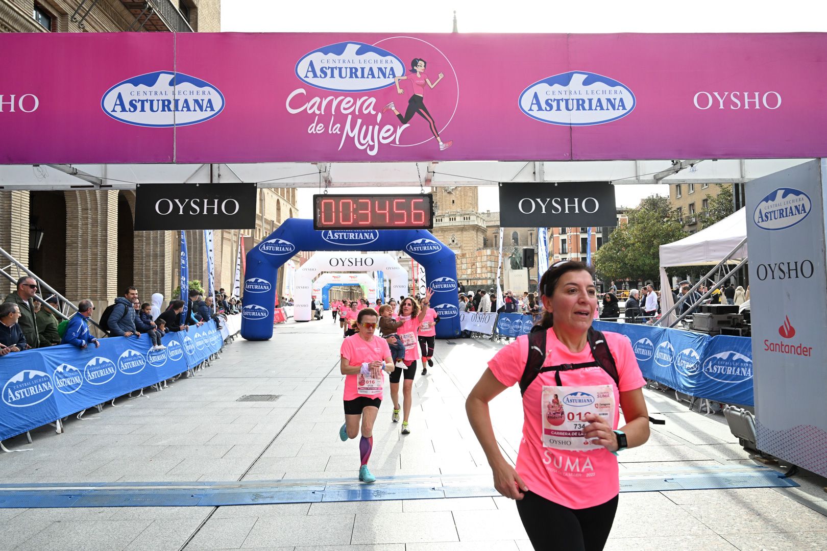 Todas las fotos de la Carrera de la Mujer de Zaragoza 2023. 4680