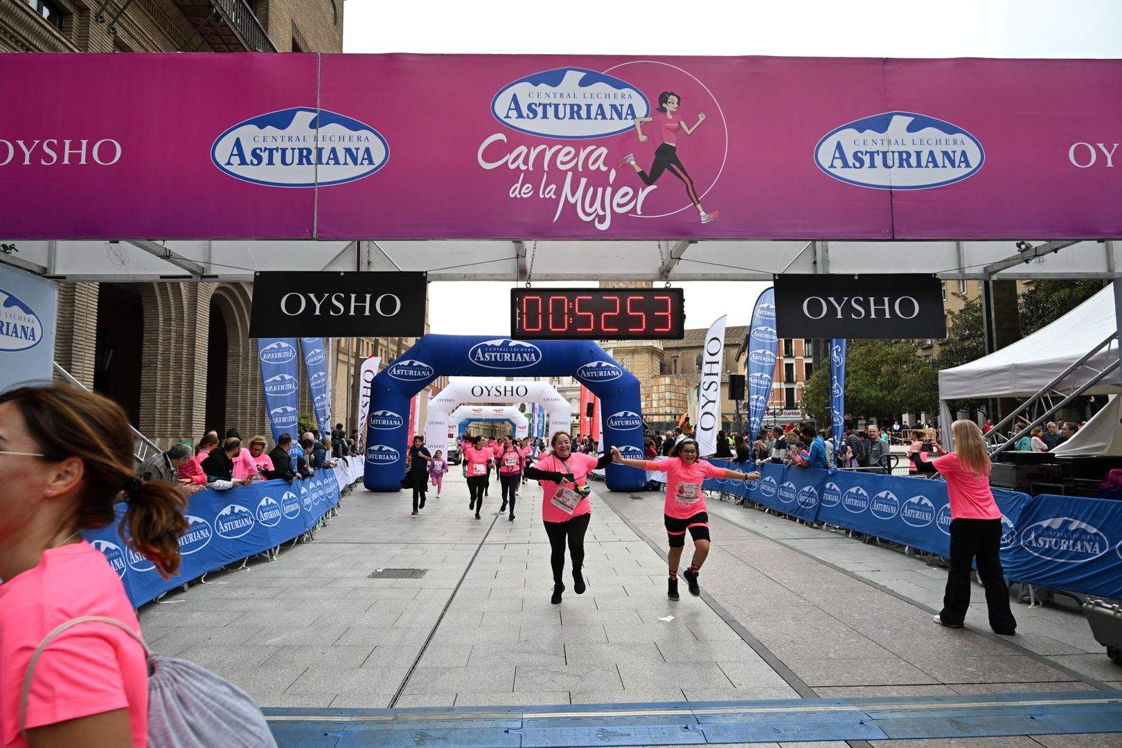 Todas las fotos de la Carrera de la Mujer de Zaragoza 2023. 5883