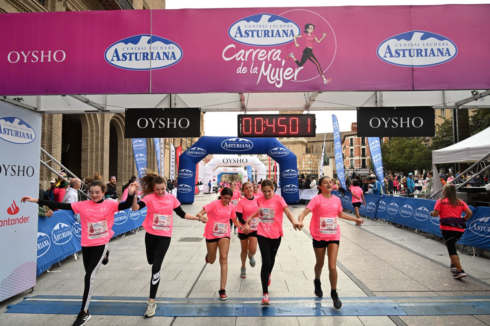 Todas las fotos de la Carrera de la Mujer de Zaragoza 2023. 5401