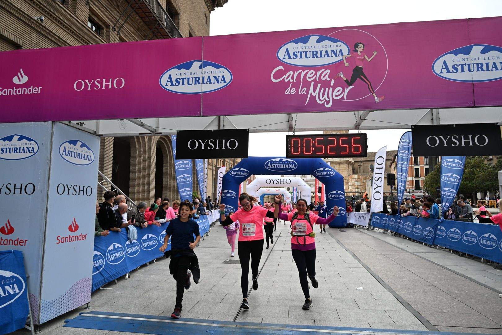 Todas las fotos de la Carrera de la Mujer de Zaragoza 2023. 5886