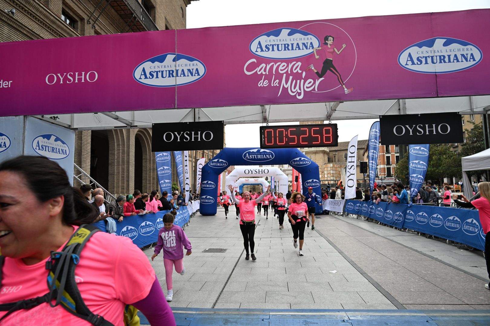Todas las fotos de la Carrera de la Mujer de Zaragoza 2023. 5887
