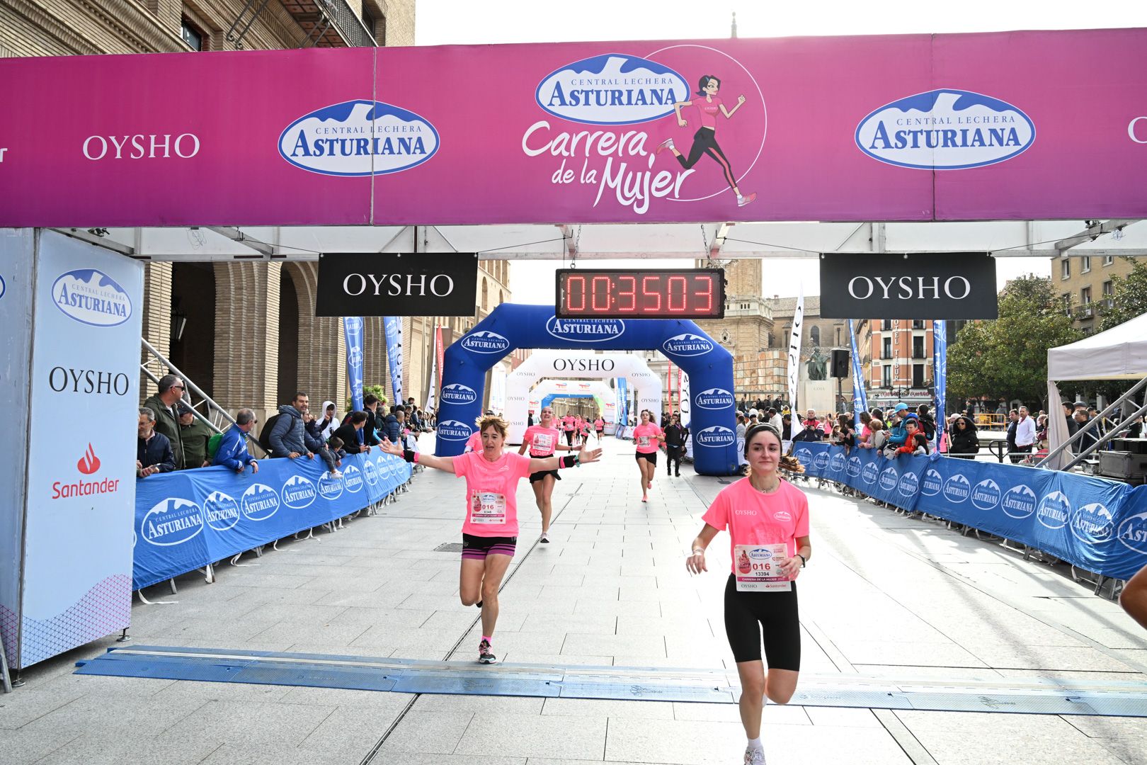 Todas las fotos de la Carrera de la Mujer de Zaragoza 2023. 4688